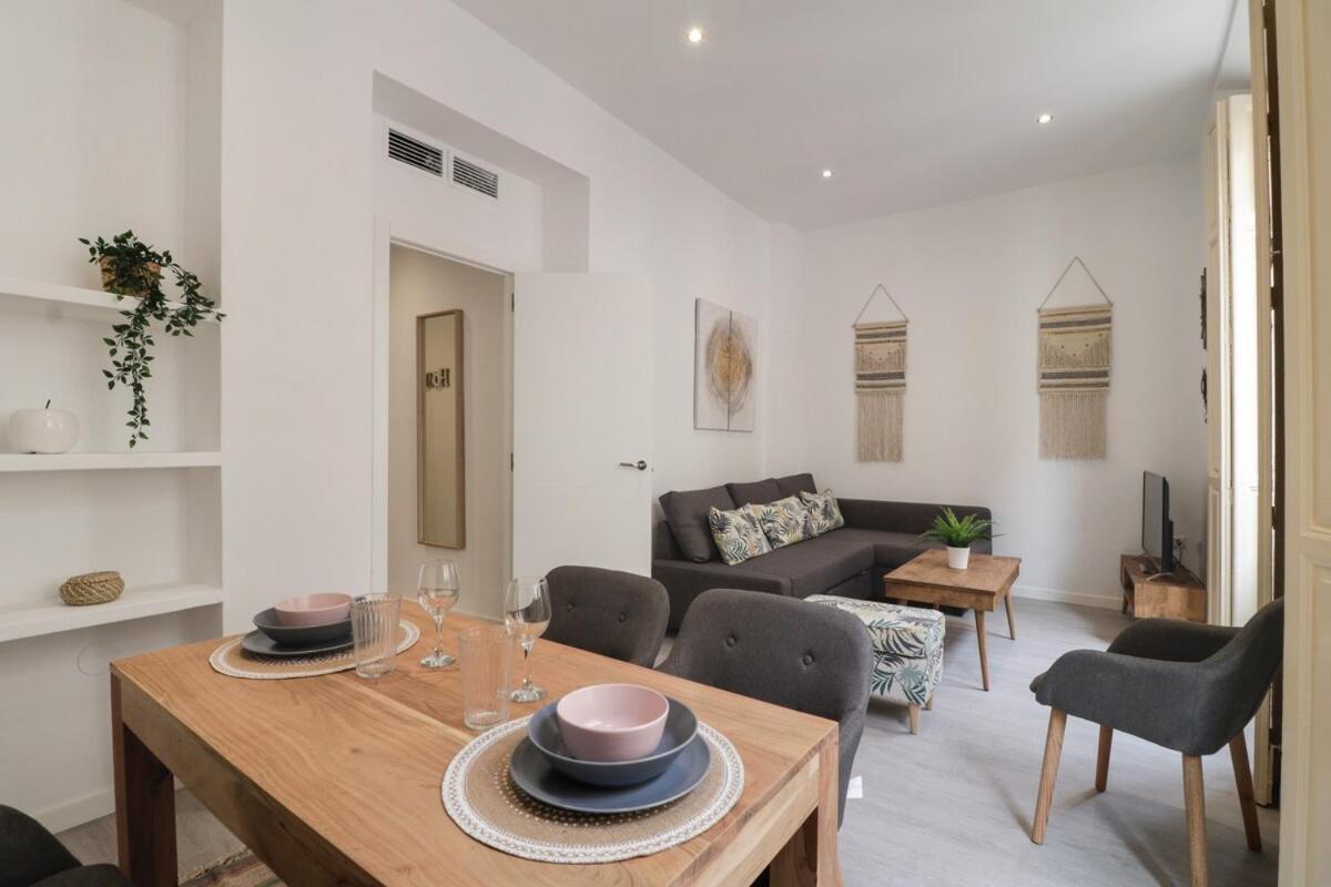 C93 - Trendy Two Bedrooms In Ollerias Málaga Exteriör bild